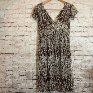 Kaity Dress Womens Medium‎ Chiffon Chocolate Brown Floral Smocked Flutter Sleeve